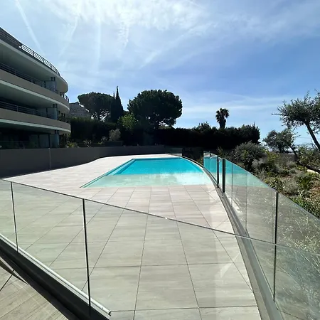 Fabron Hills By Avecoeur דירה