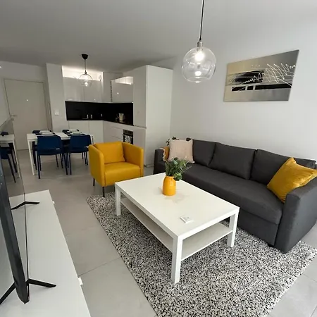 Fabron Hills Apartment