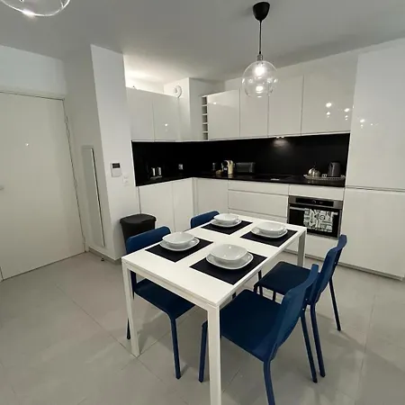 Apartment Fabron Hills *