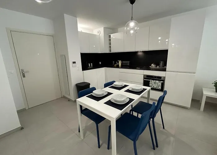 Apartamento Fabron Hills By Avecoeur *